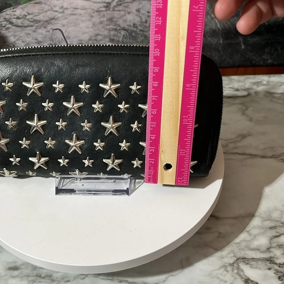 30. JIMMY CHOO Black Leather Zip Wallet With Chrome Star Studs. Missing charm. - Picture 14 of 14